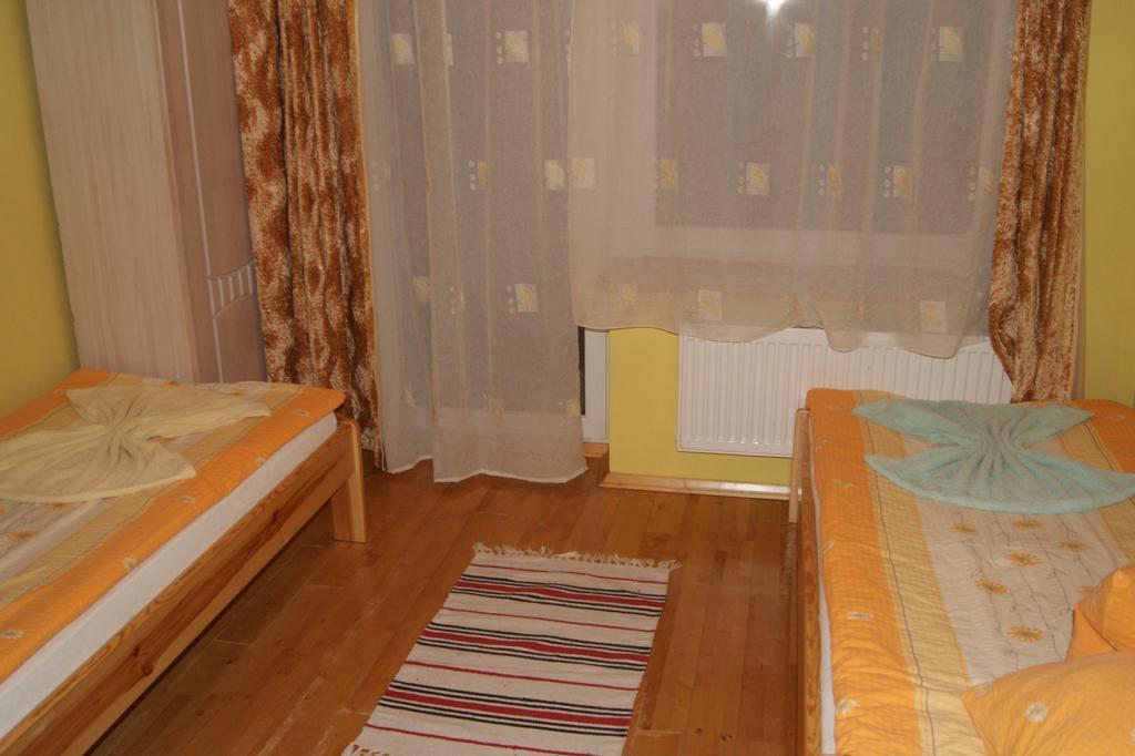 Dom Na Starym Goscincu Tiszyna Villa Dubicze Cerkiewne Kamer foto